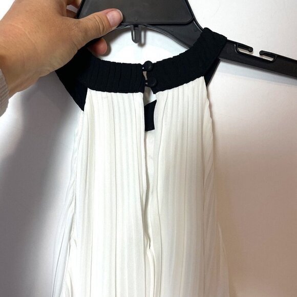 Gianni Bini Pleated Halter Mini Dress Womens S White Sleeveless Trapeze Swing - Picture 3 of 8